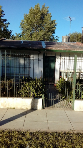 Imagen 2 de 15 de Casa En Venta Barrio Las Campanillas Merlo