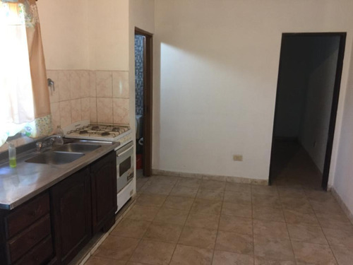 Imagen 6 de 7 de Departamento Ph, Calle Vallier Uf 6 (a Una Cuadra De Av. San Martín), Belén De Escobar
