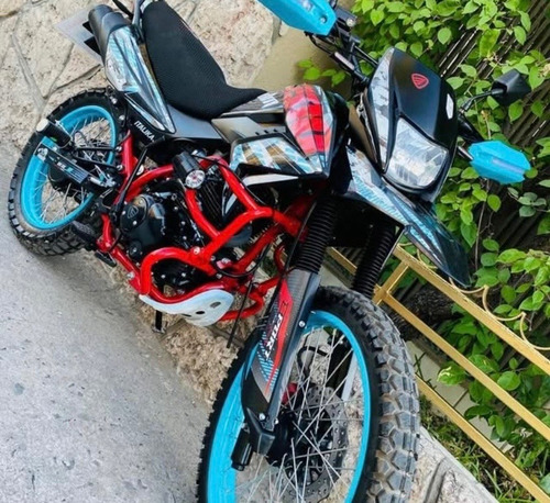 Es Moto Doble Propósito Jala Al Cien Esta Nueva