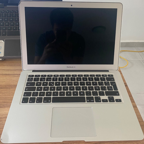 Macbook Air A1466, Intel I5 8gb Ram 128gb Ssd + Hdmi + Vga