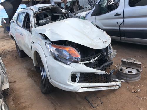 Imagen 2 de 6 de Desarmo Mitsubishi L200 4x2 Gasolina Año 2018 Por Partes