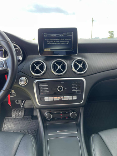 Imagen 14 de 21 de Mercedes-benz Clase Gla 180 Style 1.6 Turbo 122 Cv
