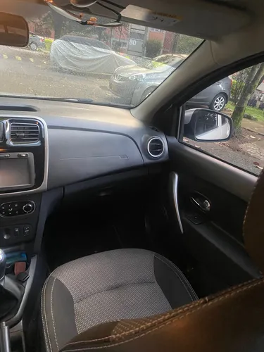 Renault Logan 1.6 Privilege