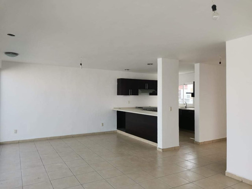 Casa De 3 Recamaras Y 3 Baños Completos En Conjunto Residencial Con Doble Filtro De Seguridad.