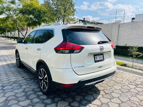 Nissan X-Trail 2.5 Exclusive 3 Row Cvt