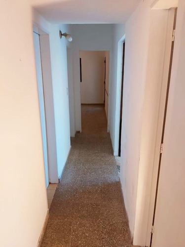 Imagen 8 de 10 de Hermosa Casa En Venta De 2 Dormitorios C/ Cochera En Tanti