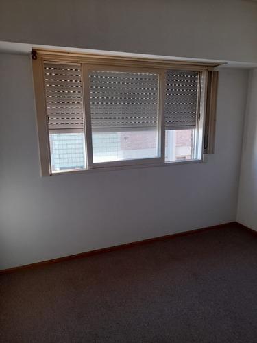 San Martín Centro: Departamento 2 Amb. En Alquiler