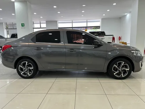 Citroën C-Elysée 1.6 Shine
