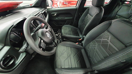 Imagem 8 de 11 de Fiat Strada 1.3 Firefly Flex Volcano Cd Manual