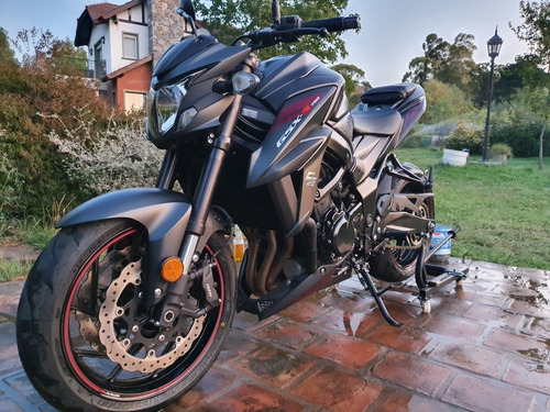 Suzuki Gsxs 750
