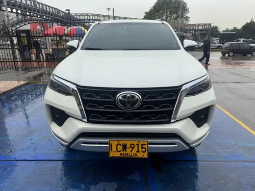 Toyota Fortuner Srv 2.8cc 4x4 Diesel At Aa