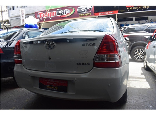 Imagem 4 de 14 de Toyota Etios 1.5 Xls Sedan 16v Flex 4p Automático