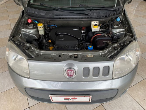 Fiat Uno Uno Vivace 1.0 8V (Flex) 4p