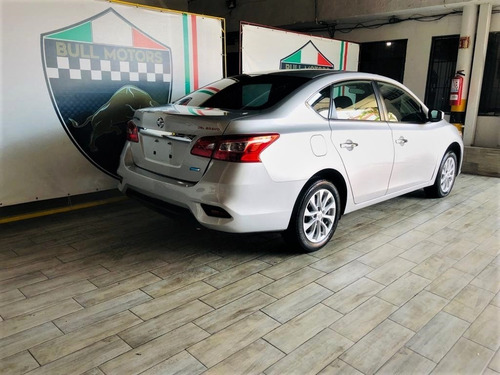 Imagen 4 de 15 de Nissan Sentra
