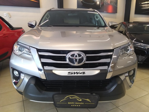 Imagem 5 de 12 de Toyota Hilux Sw4 Sr Aut. Flex 7 Lugares 2017 Com 40.500 Km