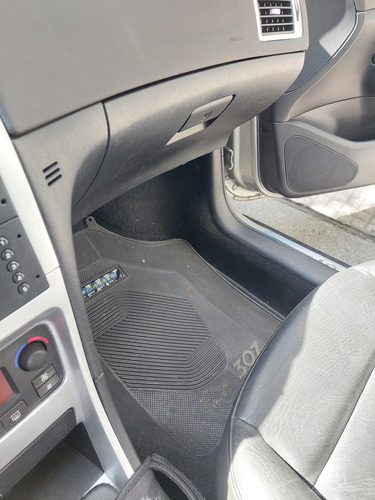 Peugeot 307 2.0 Sedan Xs Premium 143cv