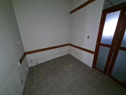 Imagem 4 de 10 de Ótima Casa Comercial 126m2, 05 Salas, Não Tem Garagem Nas Graças, Excelente Localização - Pt00009