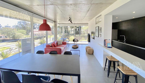 Imagen 4 de 20 de Venta Apartamento En Punta Del Este, Playa Mansa, 2 Dormitorios, 2 Baños, Garage, Cerca El Mar
