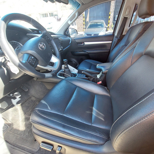 Toyota Hilux Pick-up 2.8 Cd Srx 177cv 4x4