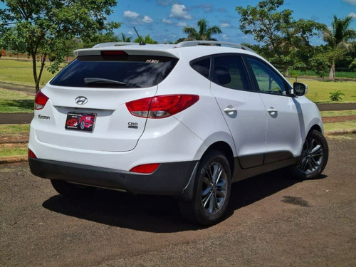 Imagen 3 de 10 de Hyundai Tucson Aut 4x4