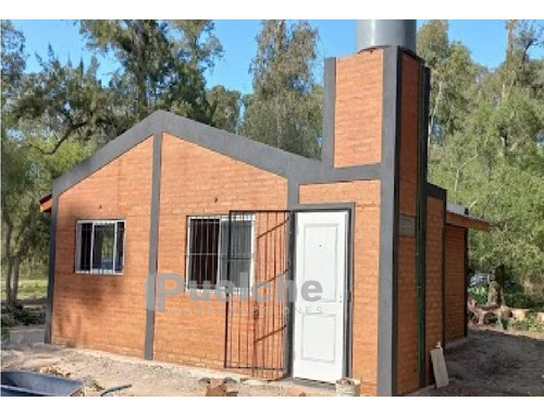 Casa De 3 Dormitorios Estilo Chalet, A Construir - Ladrillos Y Hormigón - No Son Prefabricadas