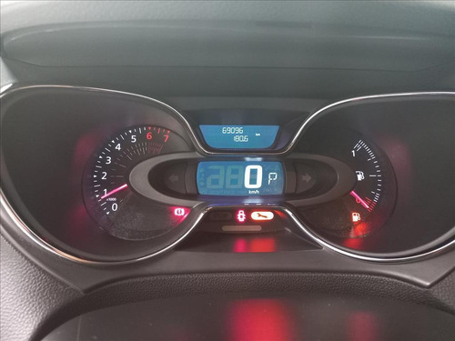 Imagem 9 de 9 de Captur 2.0 16v Hi-flex Intense Automático