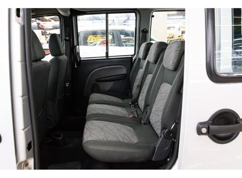 Fiat Doblo 1.8 MPI ESSENCE 7L 16V FLEX 4P MANUAL