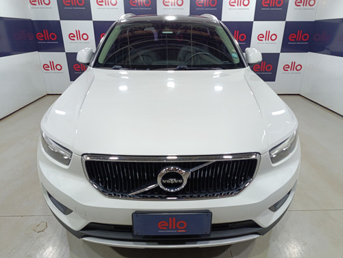 Volvo XC40 2.0 T4 GASOLINA MOMENTUM GEARTRONIC