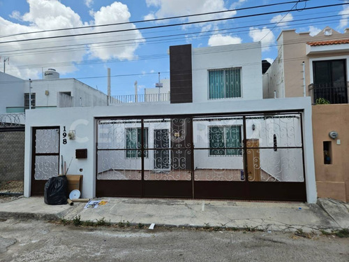 Casa En Renta De Tres Recamaras En Francisco De Montejo Mérida, Yucatán.