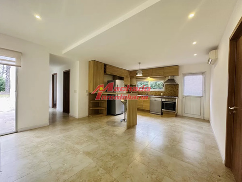 Casa En Venta, Barrio Privado, 5 Dormitorios, 2 Suite.