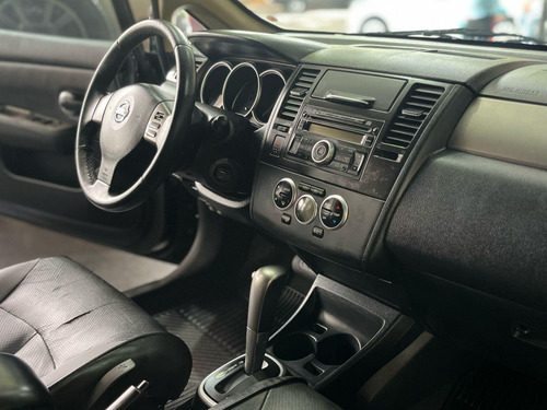 Nissan Tiida SL 1.8/1.8 Flex 16V Aut.