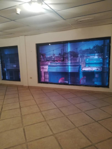 Imagen 6 de 8 de Se Alquila Locales Comerciales En El Centro Empresarial M&b, Plc, Sector Pueblo Nuevo