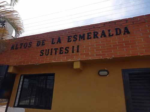 En Venta Townhouse En Altos De La Esmeralda Ybra - 5585363