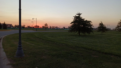 Oportunidad - Lote En Barrio La Reserva Escondida , Area 60, Sup. 2478 M2, Enorme. (como Si Fueran 4 Lotes De 600 M2, Pero Es Uno Solo)
