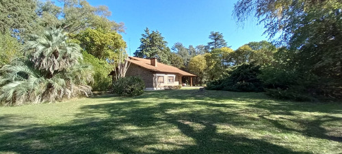 Casa En Esquina, Barrio Parque El Remanso