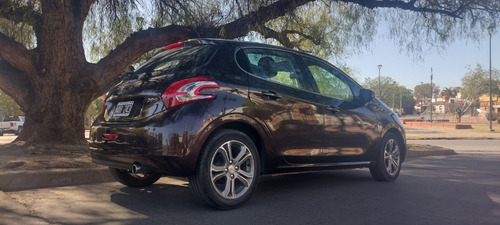 Imagen 3 de 15 de Peugeot 208 Feline Pack Cuir