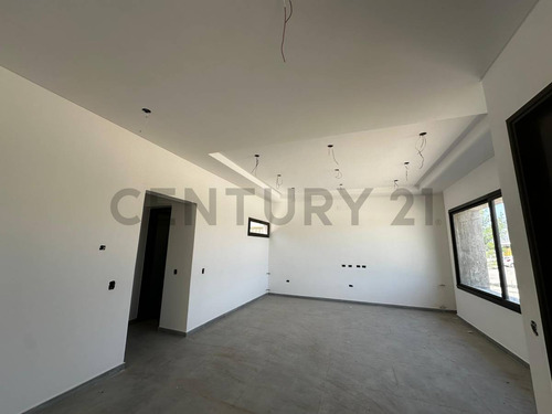 Casa En Venta Barrio Boedo Village