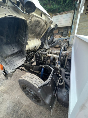 Imagen 7 de 8 de Mitsubishi Canter 649-d
