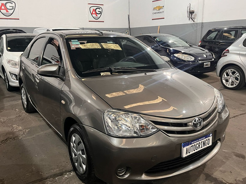 Toyota Etios 1.5 Xs