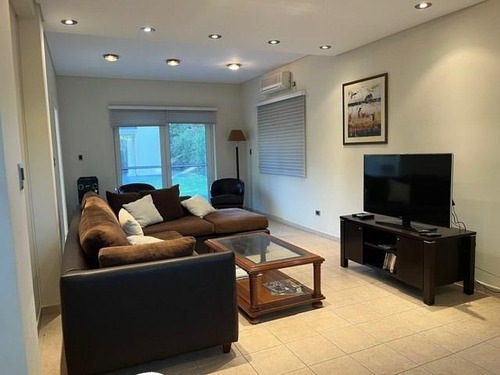 Casa En Alquiler En Highland Park Cc, Pilar, G.b.a. Zona Norte