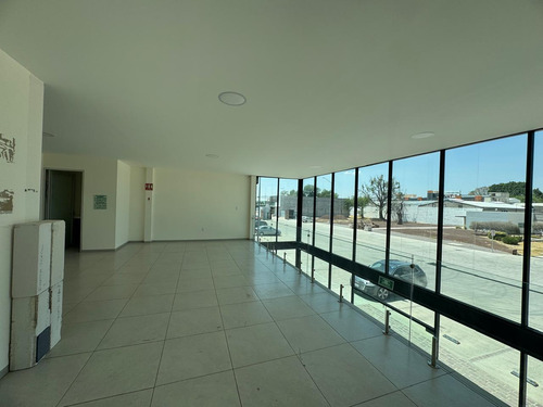 Bodega Con Show Room En Renta Punto Unión, León, Gto
