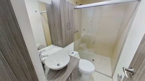 Imagen 11 de 13 de Apartamento Con Modernos Acabados, Iluminado. Bien Distribuido.