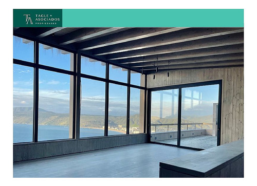 Casa Nueva Con Especatcular Vista En Mirador Punta Pite