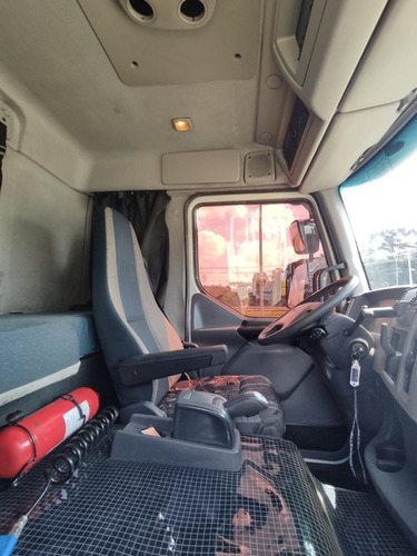 Imagem 12 de 15 de Volvo Vm 330 4x2 I-shift 2015