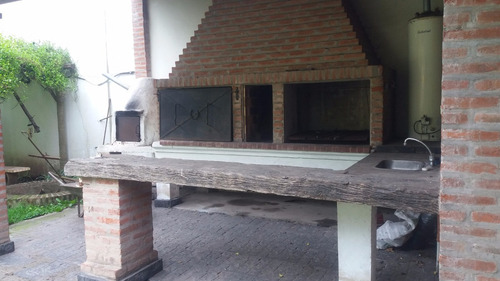Alquiler De Casa Quinta En Parque Leloir