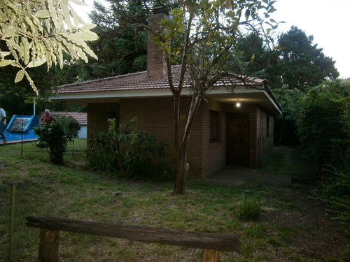 Imagen 2 de 10 de Chalet Sobre Lote De 760 Mts. Casa/chalet Sola En Lote | Santa Teresita