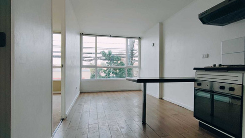 Imagen 6 de 21 de Edificio Pablo Urzúa- Vista Poniente Piso 2