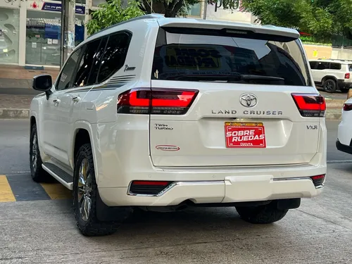 Toyota Land Cruiser 300 Vx-r 3.4l Gasolina 4x4 At 2022