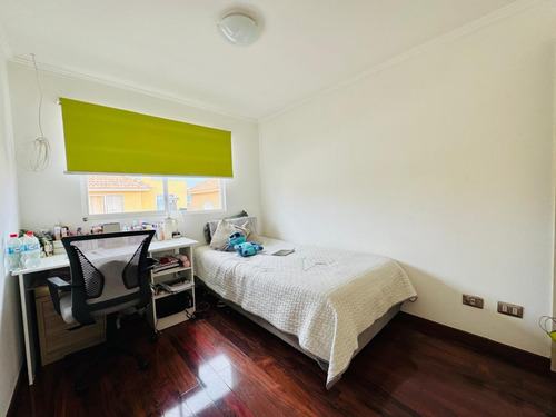 Cómoda Y Amplica Casa En Serena Oriente 5d/3b, Gran Quincho!