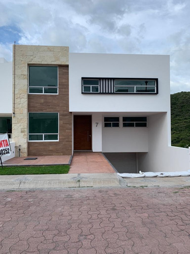 Imagen 1 de 14 de Casa En Venta Cumbres Del Cimatario